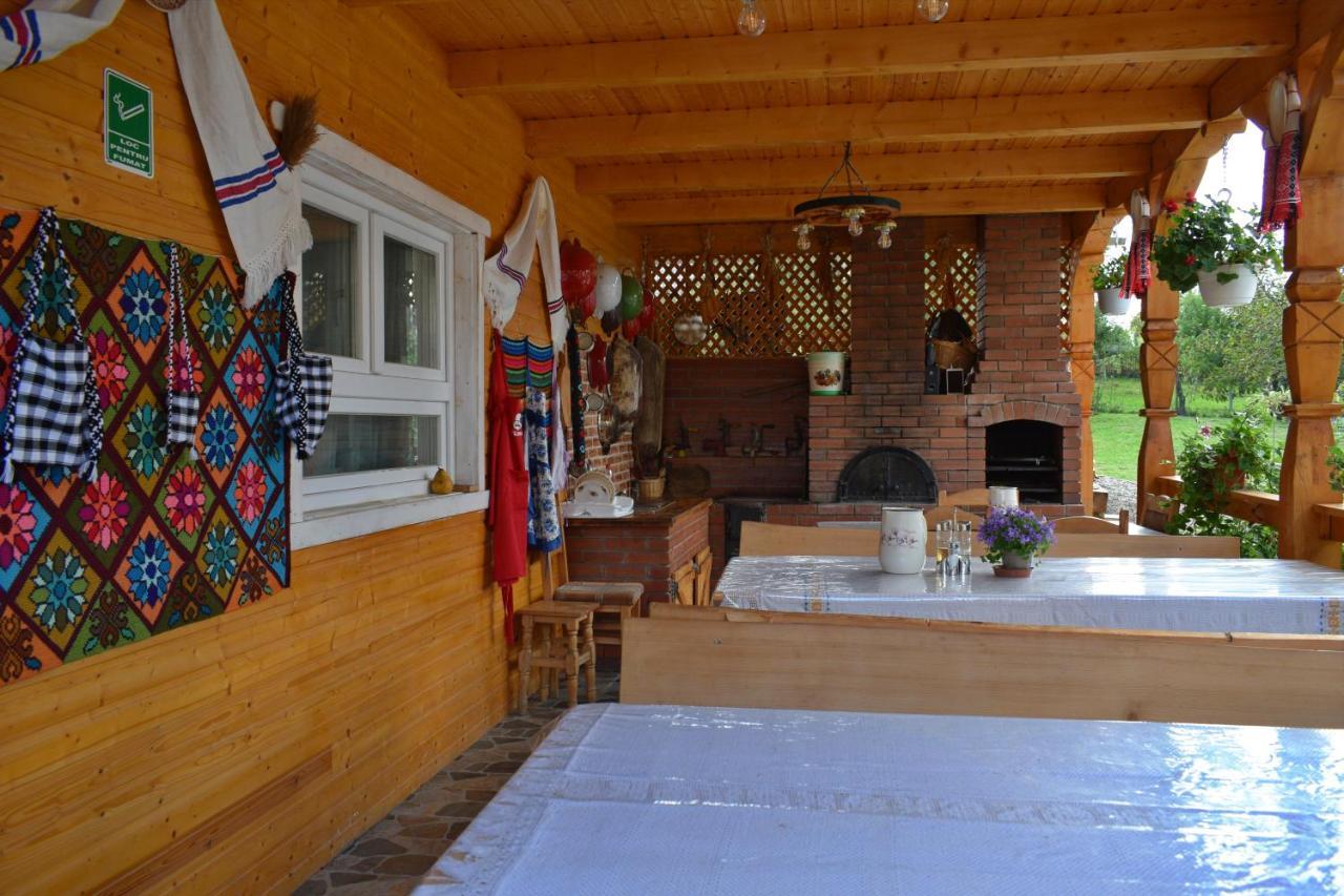 ホテル Casa Vladicu Breb エクステリア 写真