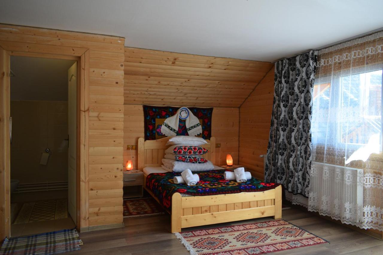 ホテル Casa Vladicu Breb エクステリア 写真