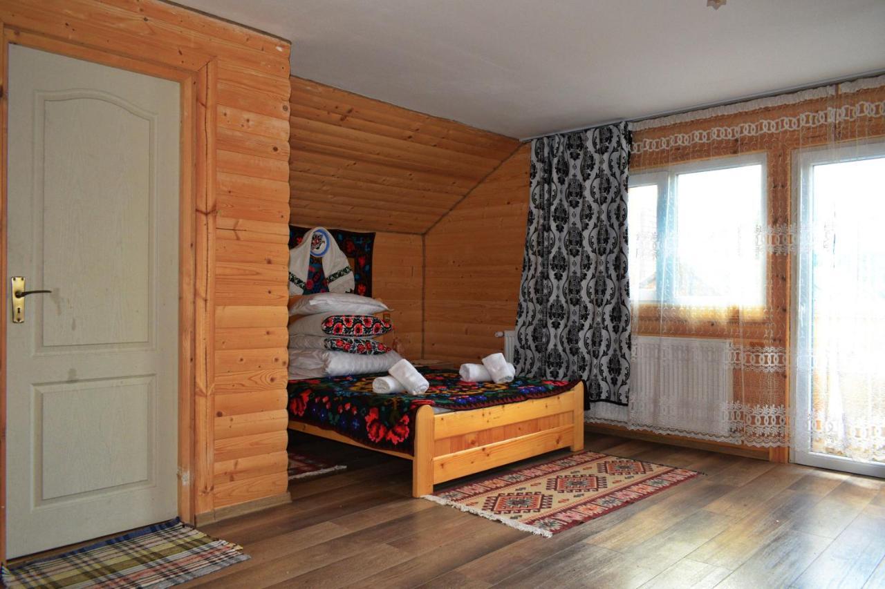ホテル Casa Vladicu Breb エクステリア 写真