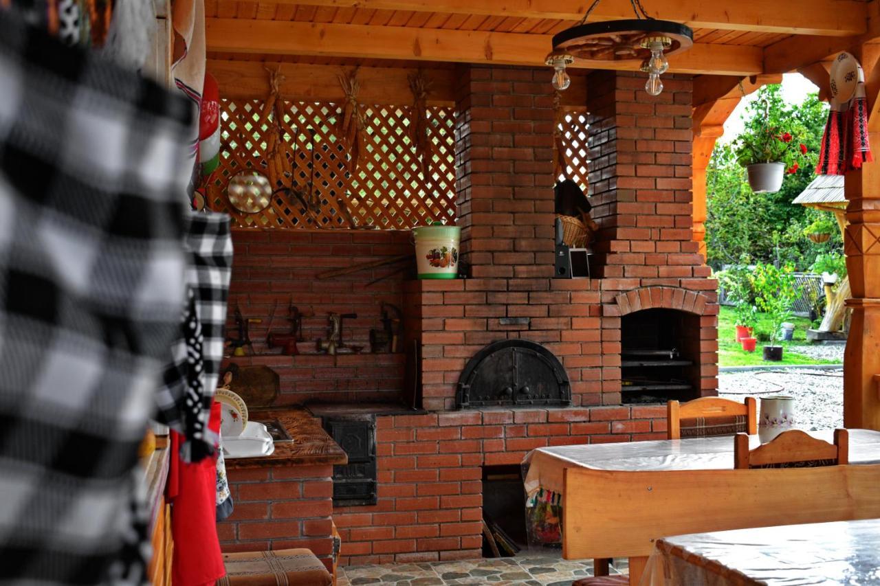 ホテル Casa Vladicu Breb エクステリア 写真