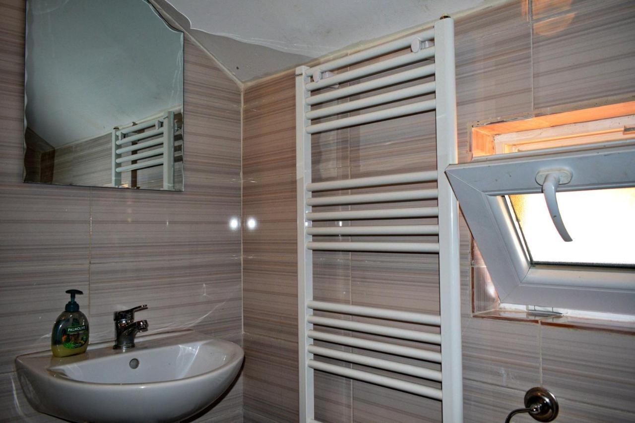 ホテル Casa Vladicu Breb エクステリア 写真