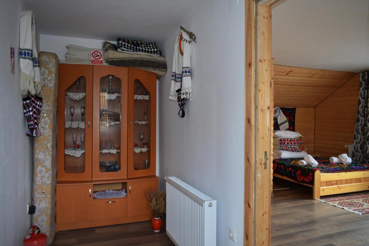 ホテル Casa Vladicu Breb エクステリア 写真