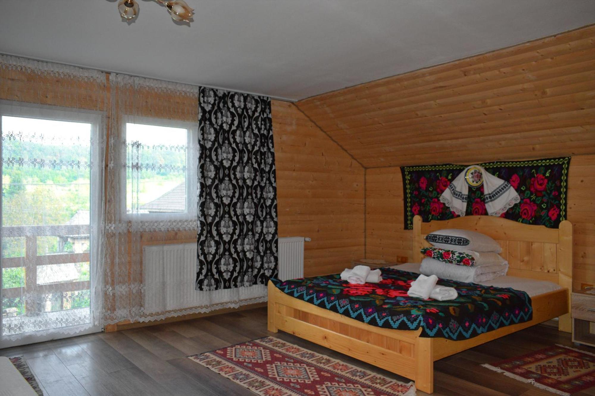 ホテル Casa Vladicu Breb エクステリア 写真